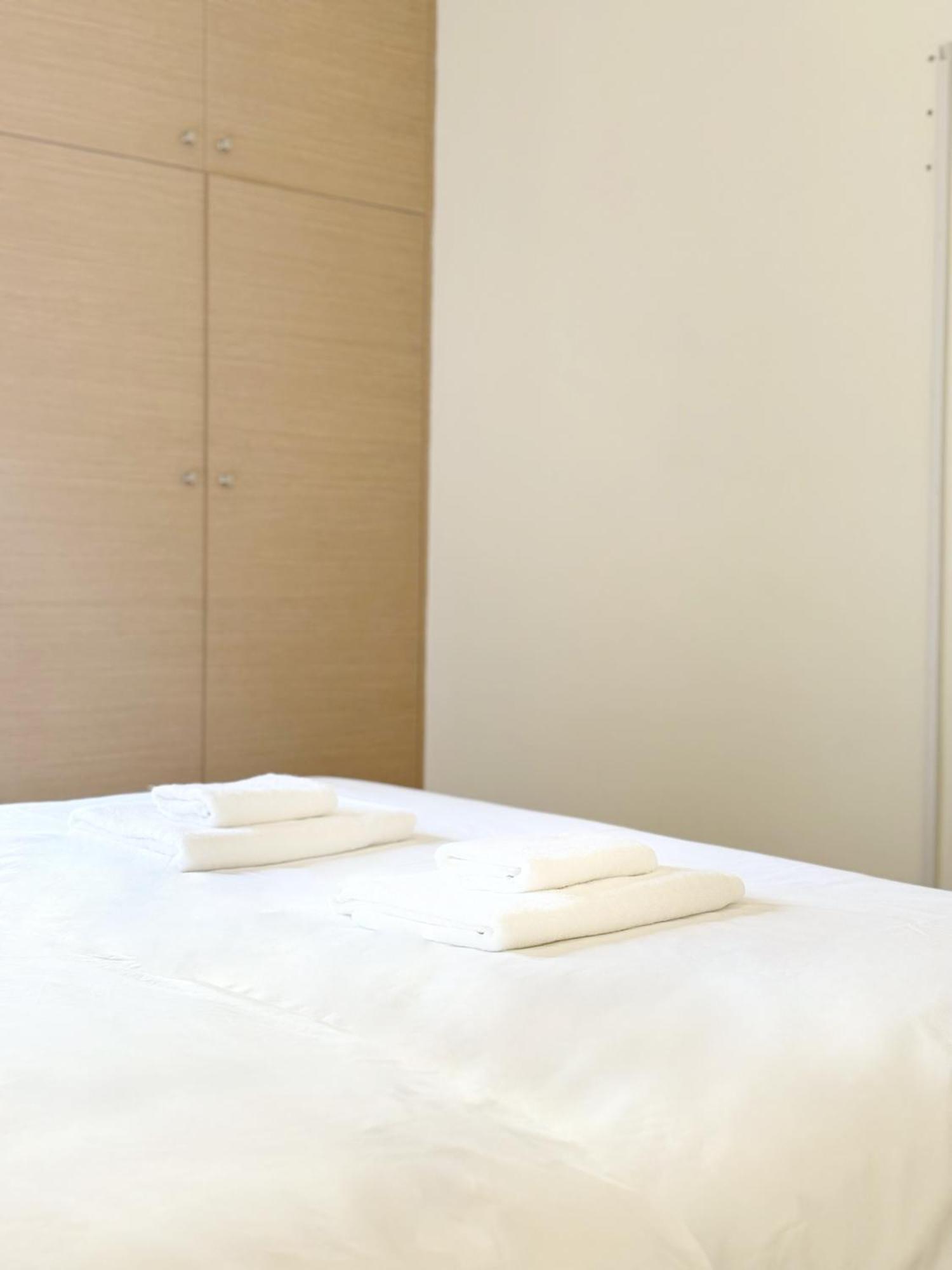 John Glyfada Apartment